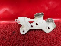 Fiat Doblo 1.6 Çamurluk Bağlantı Ayağı