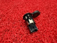 Peugeot 2008 P24E 12 Volt Çakmaklık